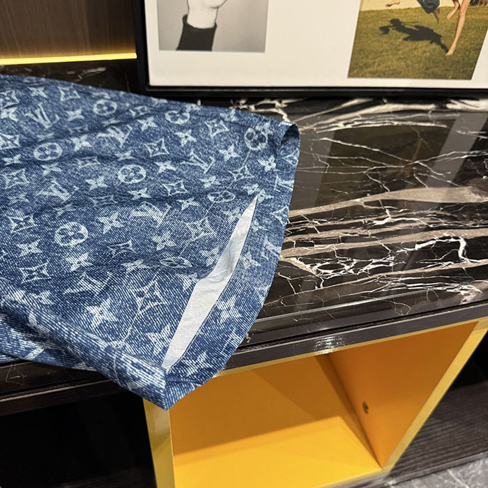 ルイヴィトン服コピー 人気店 Louis Vuitton メンズ カジュアル 半袖襟付きシャツ&ショートパンツセット(26SS新作) JP4649(1138) メンズ シャツ 短パン セットアップ - 画像 (5)