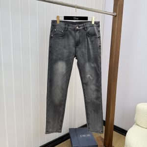 バーバリー デニムパンツ メンズ