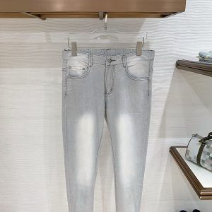 バーバリー ジーンズ メンズ