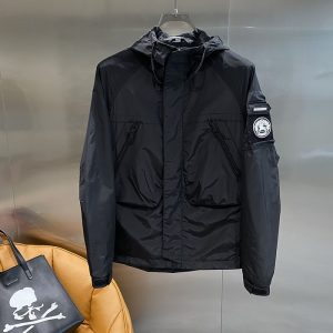 バーバリー ジャケット コーデ