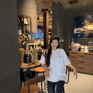 バーバリー Tシャツ 白
