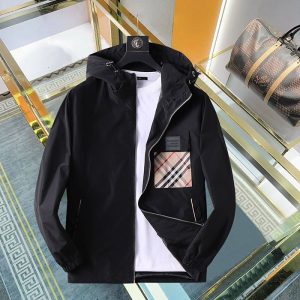 バーバリー ジャケット コーデ