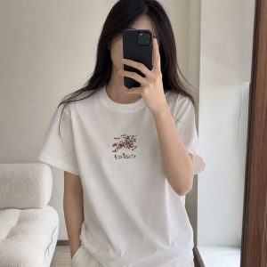 バーバリー Tシャツ レディース