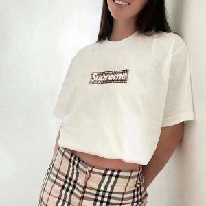 バーバリー Tシャツ ロゴ