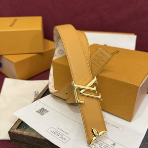 ヴィトン ベルト リバーシブル