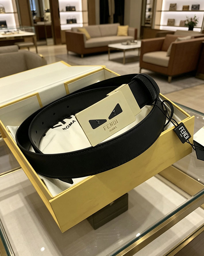 フェンディ アウトレット店舗 FENDI メンズ 35mm モンスターアイモチーフバックル レザーベルト 2702222 フェンディ ベルト リバーシブル - 画像 (2)