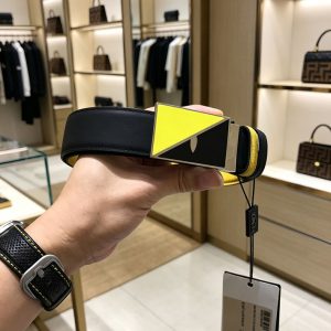 フェンディ ベルト 公式
