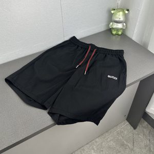 グッチショートパンツ 黒