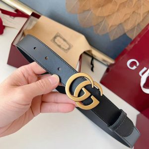 グッチ ベルト ビジネス