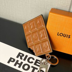 ルイヴィトン キーホルダー 人気