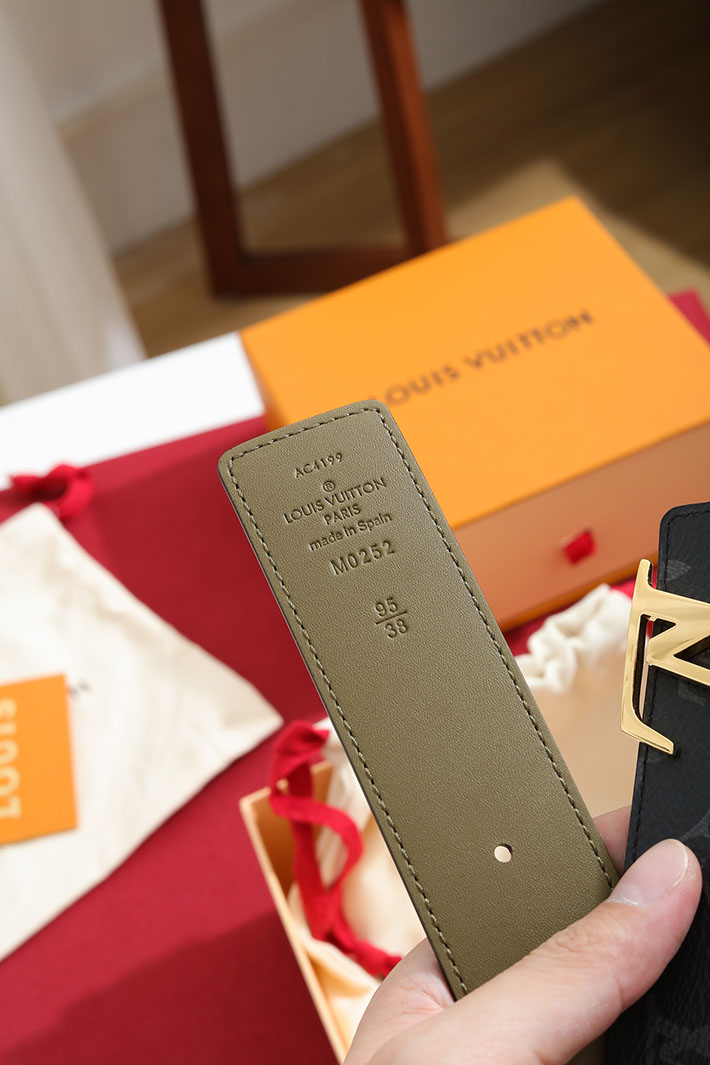 ルイヴィトン アウトレット店舗 LV ベルト・LV イニシャル 40MM リバーシブル メンズ 2702302 ルイヴィトン ベルト 新作 - 画像 (2)