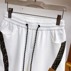 FENDI ショートパンツ メンズ