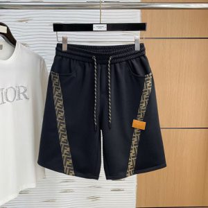 フェンディ メンズハーフパンツ