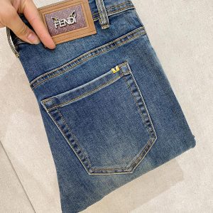 フェンディ デニムパンツ