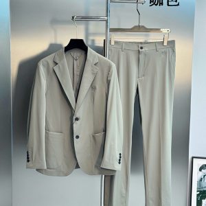 ロエベ セットアップスーツ メンズ