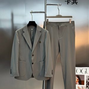 ロエベ セットアップスーツ メンズ