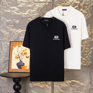 バレンシアガ tシャツ 黒