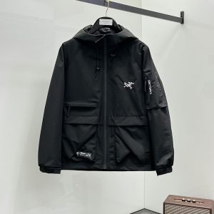 アークテリクス ジャケット 定番