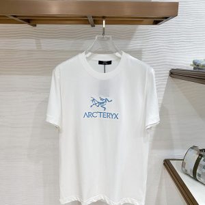 アークテリクス Tシャツ 白
