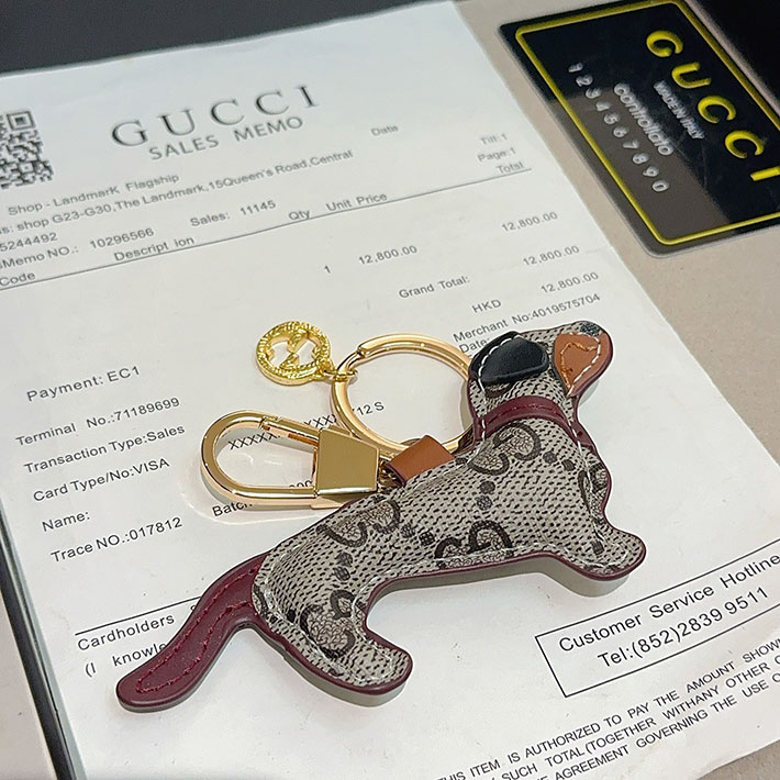 グッチ アウトレット店舗 グッチ新作 GUCCI ドッグ シェイプ バッグ チャーム ベージュ&ダークブラウン 821812 9AAGV 8076 GUCCI キーリング 人気 - 画像 (3)
