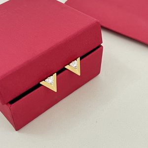 ヴァレンティノ ピアス 公式