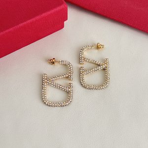 ヴァレンティノ ピアス 安い