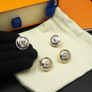 ヴェルサーチ ピアス メデューサ
