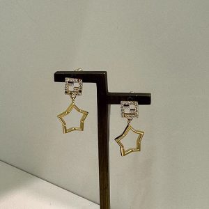 フェンディ ピアス レディース
