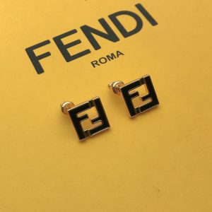 フォーエバー フェンディ ピアス