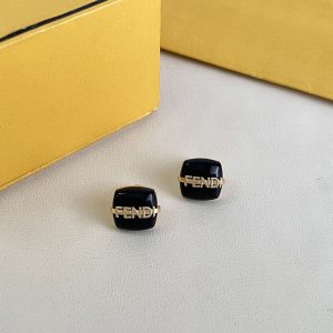 フェンディ ピアス レディース