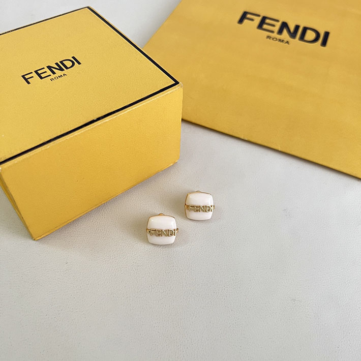 フェンディ アウトレット店舗 FENDI 安い フェンディグラフィ ピアス ゴールド ホワイト メタル 2701764 フェンディ ピアス アウトレット - 画像 (3)