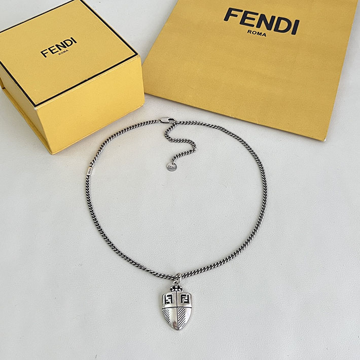 フェンディ アウトレット店舗 FENDI 安い ネックレス FFロゴ パヴェ オーロック ペンダント 2701774 フェンディ ネックレス シルバー - 画像 (3)
