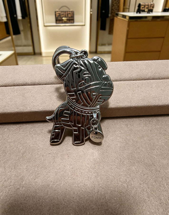 フェンディ アウトレット店舗 FENDI 安い Ito キーホルダー パラジウム仕上げメタル キーホルダー 7AP105AW21F0TH0 フェンディ キーホルダー メンズ - 画像 (4)