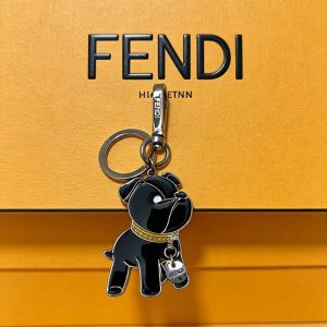フェンディ キーホルダー 犬