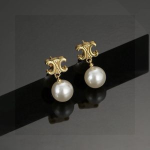 セリーヌ ピアス 人気 ランキング