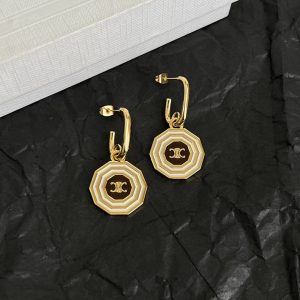 セリーヌ ピアス 人気 ランキング