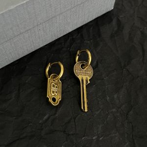 バレンシアガ ピアス 公式