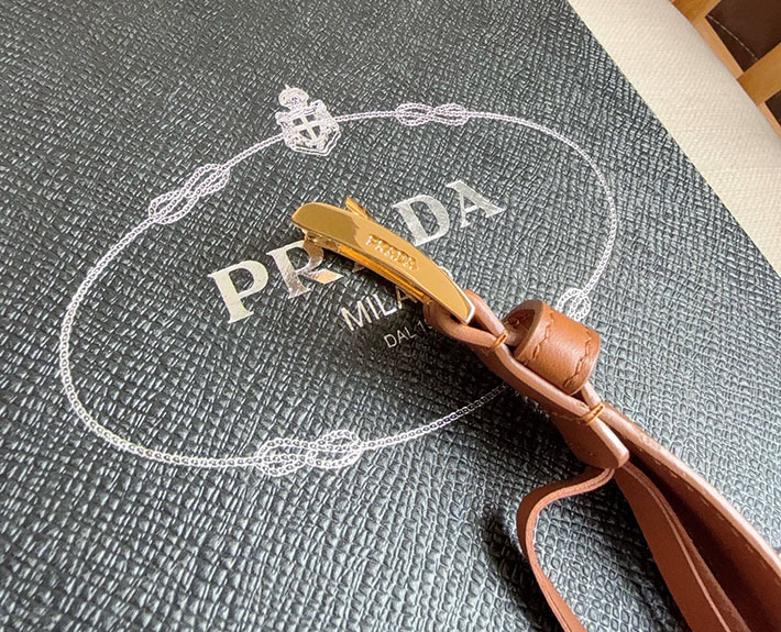 プラダ アウトレット店舗 PRADA サフィアーノレザー 25mm ベルト バックル レディース ブラウン 2701954 レディース プラダ ベルト - 画像 (4)