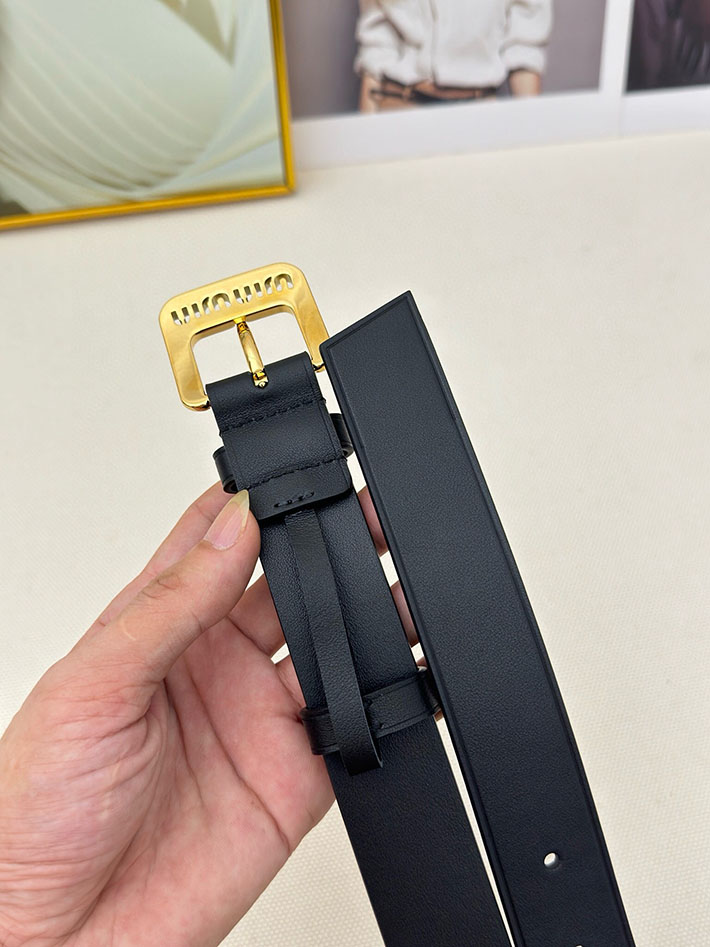 ミュウミュウ アウトレット 店舗 MiuMiu レディース 30mm カットアウト レザーベルト ナッパレザー 2701989 MIUMIU ナッパレザー ベルト - 画像 (3)