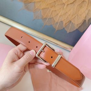 MIUMIU ナッパレザー ベルト