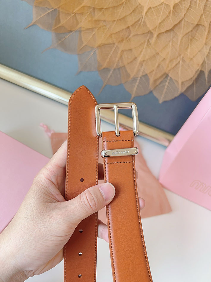 ミュウミュウ アウトレット 店舗 MiuMiu 35mm 本革 牛革 レザー ウエストベルト 細め カジュアル 2701992 MIUMIU ナッパレザー ベルト - 画像 (6)