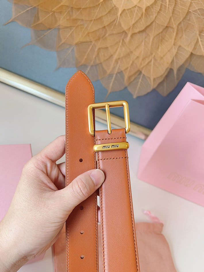 ミュウミュウ アウトレット 店舗 MiuMiu 35mm 本革 牛革 レザー ウエストベルト 細め カジュアル 2701993 Miumiu ベルト セール - 画像 (4)