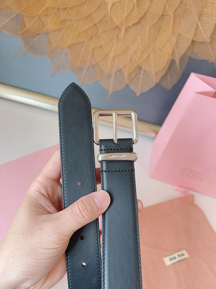 ミュウミュウ アウトレット 店舗 MiuMiu 35mm 本革 牛革 レザー ウエストベルト 細め カジュアル 2701995 Miumiu ベルト 新作 - 画像 (6)