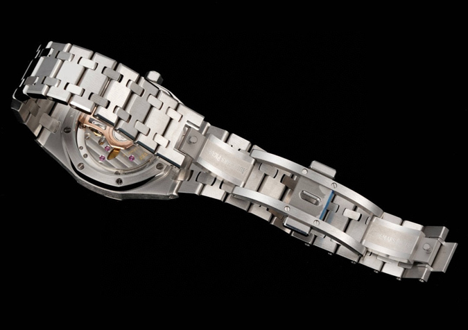 オーデマピゲスーパーコピー N級品通販オーデマピゲ ロイヤルオーク 34mm ステンレス ダイヤ ブルーダイヤル スペック オーデマピゲ 時計ケース - 画像 (5)