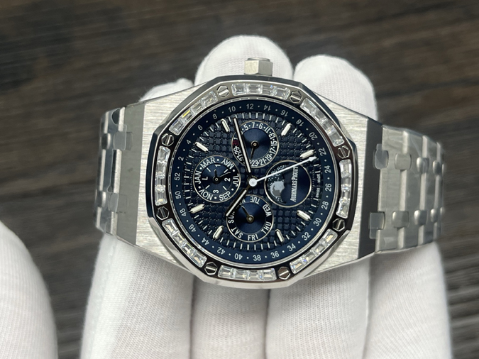 オーデマピゲスーパーコピー N級品通販AP ロイヤルオーク 26574ST 万年暦 ブルーダイヤル 後付ダイヤ スターダスト 高級感 オーデマピゲ時計レディース - 画像 (4)