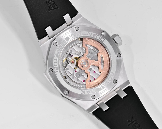 オーデマピゲスーパーコピー N級品通販AP ロイヤルオーク 15202 桜花粉ダイヤル ブラックラバー ジャンボ オーデマピゲ ロイヤルオーク クロノ - 画像 (9)