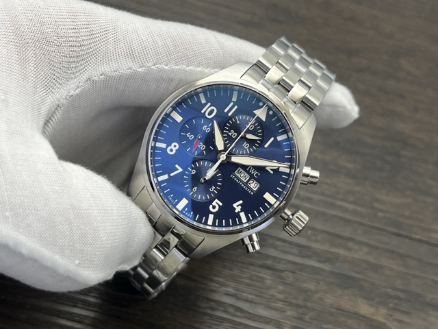 ブランド腕時計専門店 通販 IWC パイロット クロノグラフ 星の王子さま エディション ブルーダイヤル ステンレススチール 自動巻きiwc 時計 店舗 - 画像 (3)