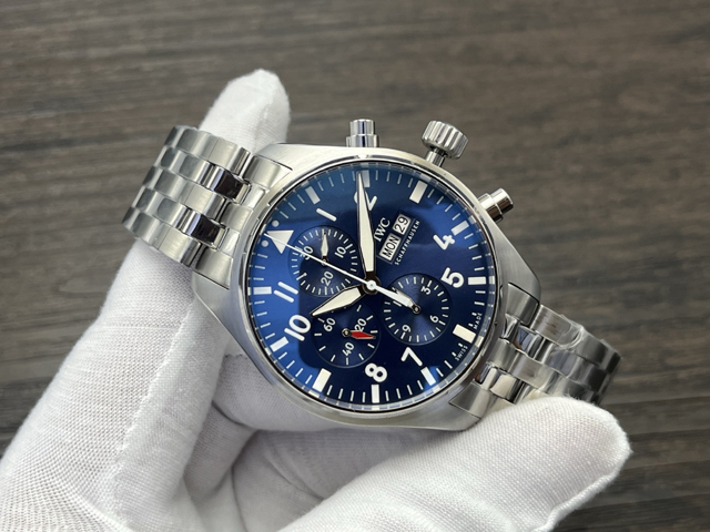 ブランド腕時計専門店 通販 IWC パイロット クロノグラフ 星の王子さま エディション ブルーダイヤル ステンレススチール 自動巻きiwc 時計 店舗 - 画像 (4)