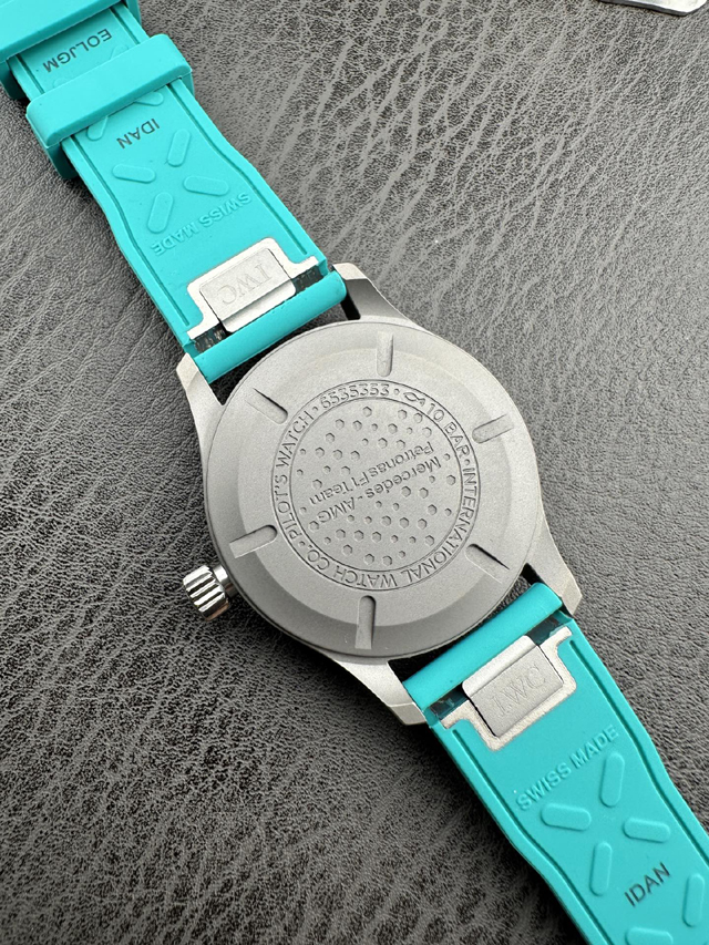 ブランド腕時計専門店 通販 IWC マークXX F1チームエディション アイスブルー改造 IW328210|チタニウム 40mm iwc 時計 ポルトギーゼ - 画像 (7)
