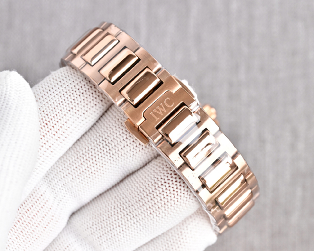 ブランド腕時計専門店 通販 IWC インジニアー オートマチック18K 5Nゴールド ブラックグリッド ブレスレット 日付 腕時計 iwc 時計 新品 レディース - 画像 (7)